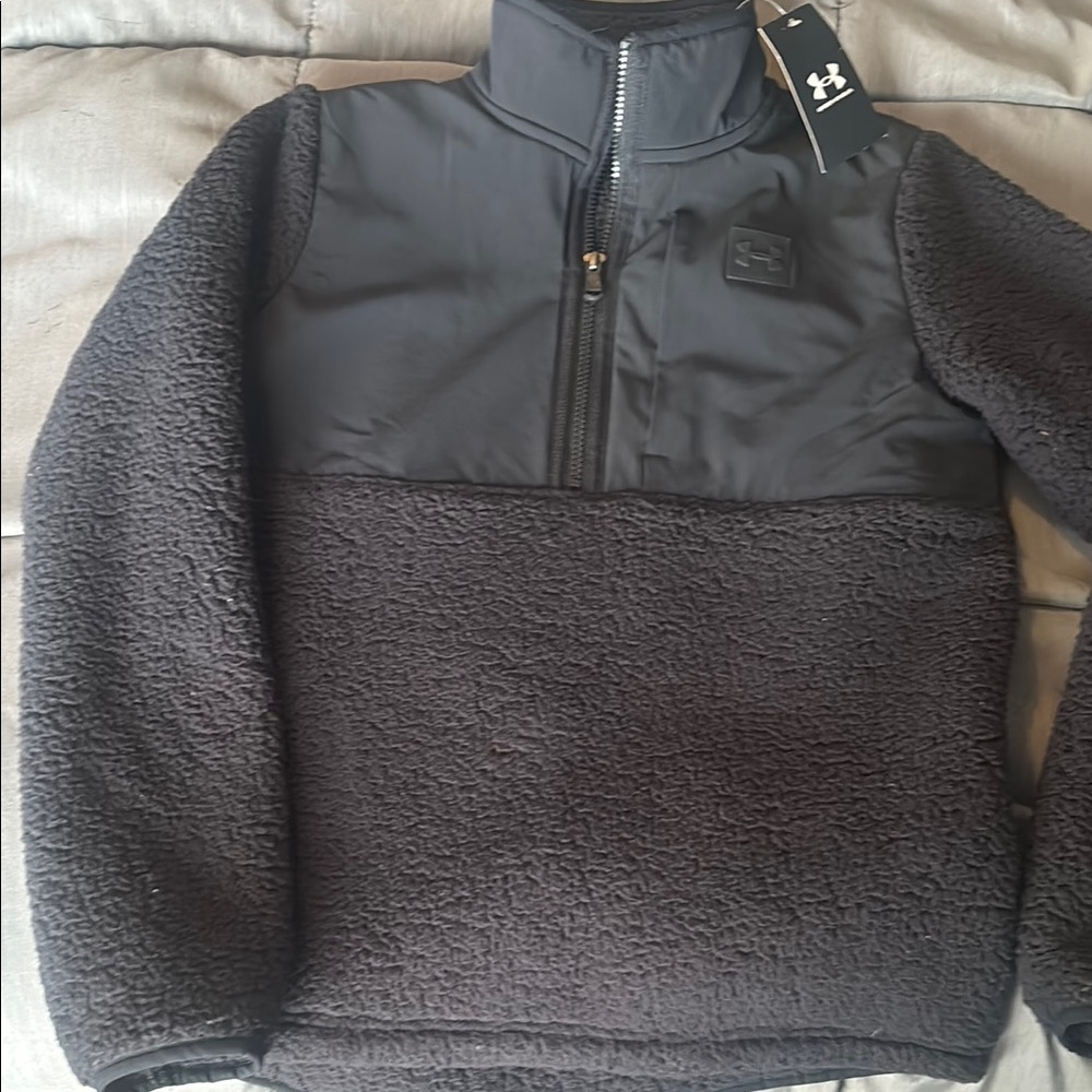 NWT Boys 1/2 Zip Under Armour Black Sherpa Pullover